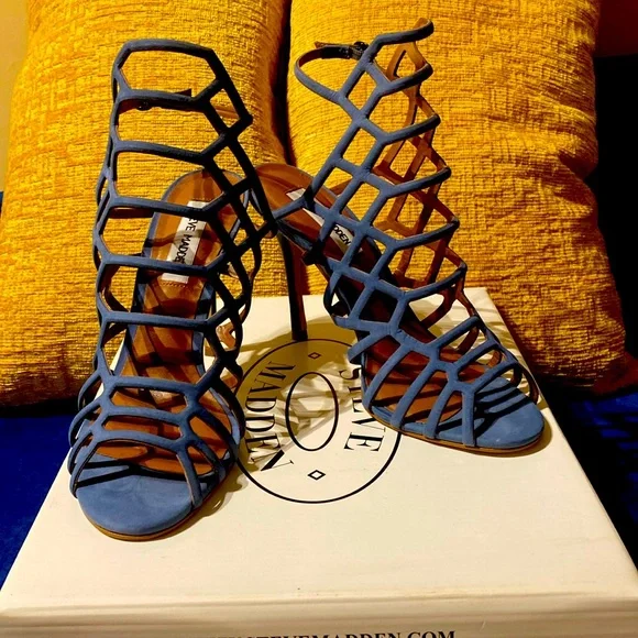 Steve Madden Light Blue Slithur Heels size 8 - Picture 1 of 10